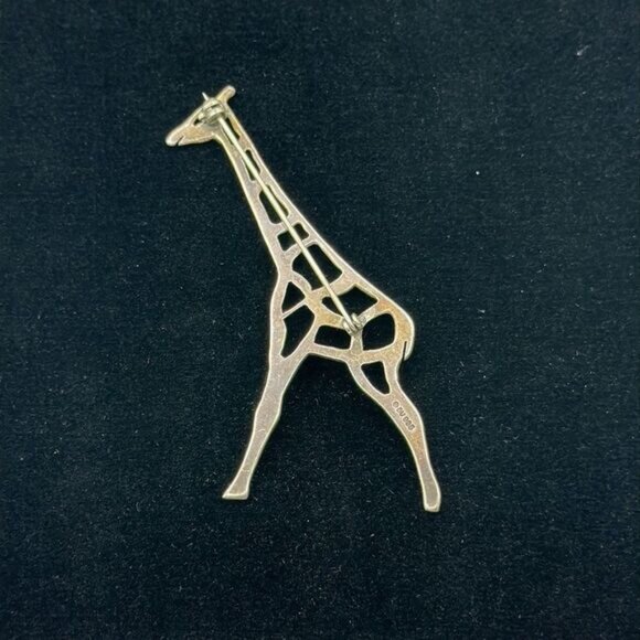 Sterling silver giraffe brooch - Picture 2 of 3